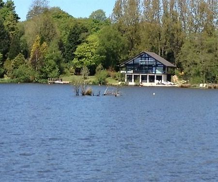 Scorton  Cleveley Mere Luxury Waterside Lodges מראה חיצוני תמונה