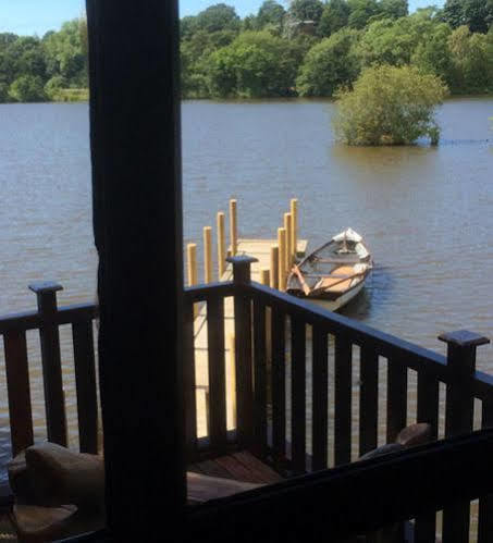 Scorton  Cleveley Mere Luxury Waterside Lodges מראה חיצוני תמונה